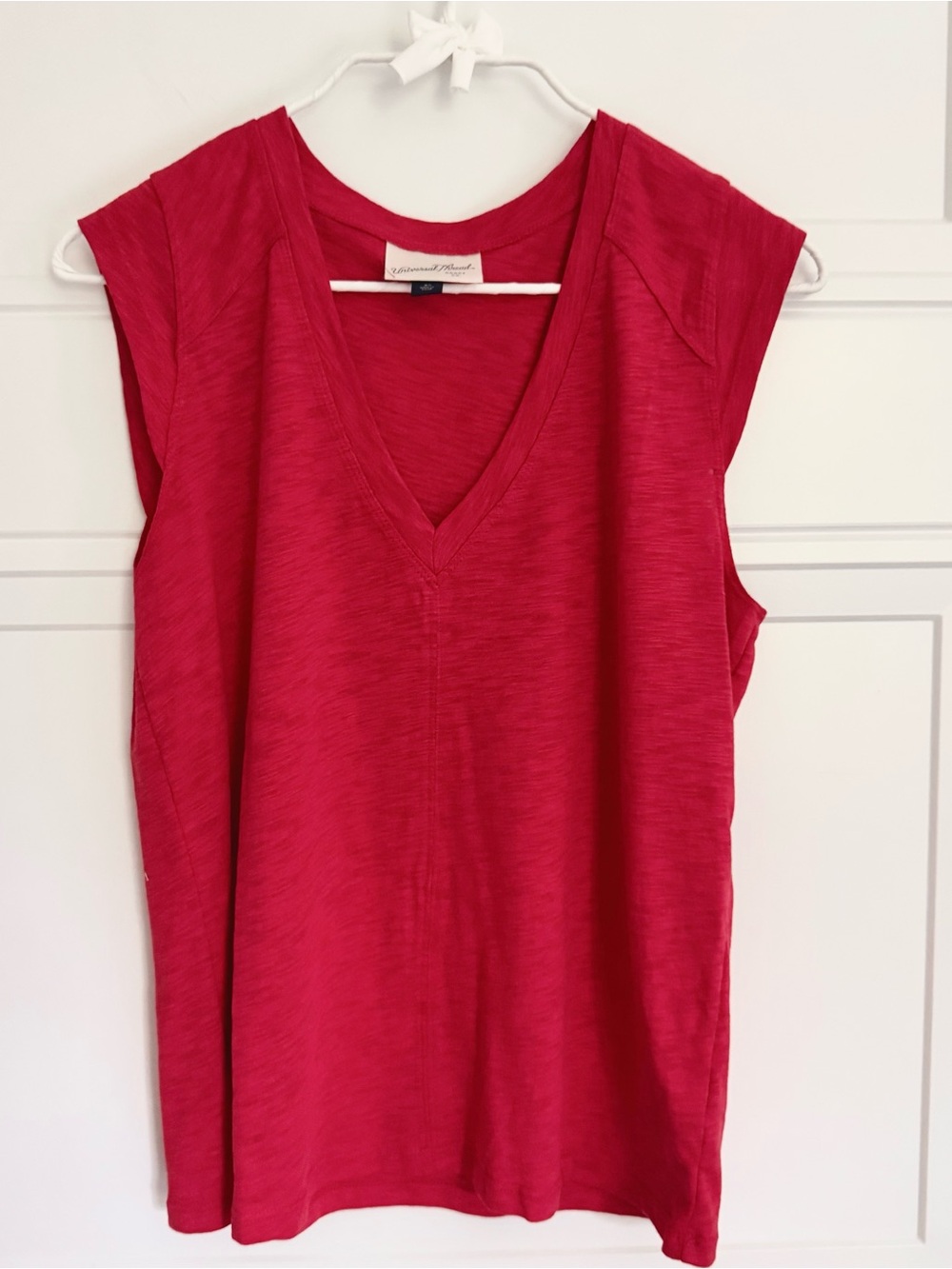 Universal Thread V-Neck Sleeveless Top - Red, XS
